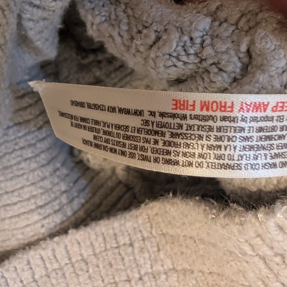 Elegant Gray Cable Knit Lounge Shorts - Picture 6 of 6